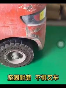 🔥5KG With Brush🔥3 In 1 Epoxy Floor Paint Cement Floor Paint Wear-Resistant Waterproof Suitable For Warehouse Workshop Outdoor Indoor Garage Office Gym Factory Playground Shopping Mall Cement Floor Paint