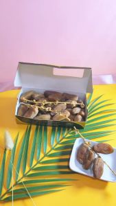 Kurma Tunisia Tangkai NR 200 gram / Kurma Tunisia Tangkai / Tunis Tangkai