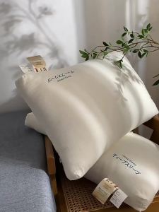 LISNY HOME หมอนหนุน หมอนรองคอญี่ปุ่น ลดปวดคอ หมอน ใช้ในบ้าน สีขาว เนื้อนุ่ม หลับสบาย ของแท้ ระดับ 700g 800g 900g (ตรงจากโรงงานผลิต)