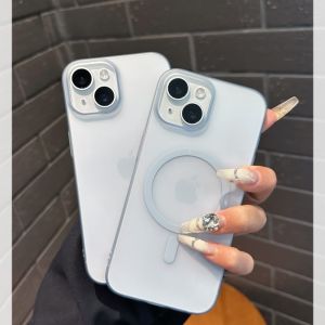 CrashStar Magsafe Frosted Translucent Ultra Thin Hard Shockproof Phone Case For iPhone 16 15 14 Pro Max Plus 16e 13 12 11 Pro Max Wireless Charging Phone Casing Matte Skin-friendly Anti-fingerprint Solid Color Clear Phone Cover Shell