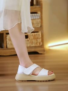 รองเท้าแตะชายหาดพื้นหนา ใส่สบาย สายรัดแต่งหัวเข็มขัด รองรับอุ้งเท้า พื้นรอง EVA สีพื้น เหมาะสำหรับกิจกรรมกลางแจ้ง เดินชายหาด และใส่ในชีวิตประจำวัน