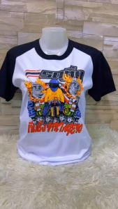 คลิกที่เพื่อเลือกใช้เสื้อยืดแขนสั้นไหล่สโลป ทูโทน แขนสั้นพิมพ์ลาย ผ้าCotton (ใส่ได้ผู้ชาย-หญิง) ที่มีราคาถูกต้อง คลิกที่นี่นะคะ!