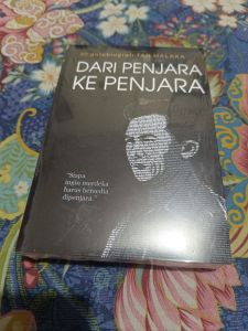 Buku DARI PENJARA KE PENJARA autobiografi TAN MALAKA