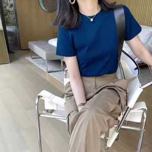 เสื้อยืดแขนสั้นผ้าฝ้ายแท้สำหรับผู้หญิง ฤดูร้อน 2025 ใหม่ เสื้อชั้นในสีขาว เสื้อเชิ้ตทรงหลวม เสื้อผ้าทำงานสีพื้น