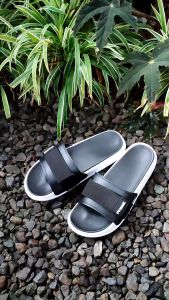 Ruuf - AZ02 Velcro BW Slide Sandal Pria Wanita - Black&White