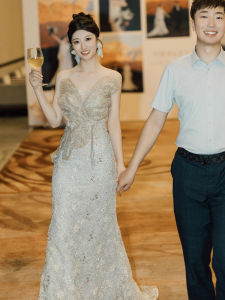 ชุดกี่เพ้าจีนใหม่สำหรับผู้หญิง ชุดแต่งงาน ชุดกี่เพ้าริบบิ้น กระโปรงหางปลา ชุดราตรี ชุดเดรสยาว ชุดกี่เพ้าจีนใหม่