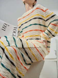 PlumJan | Bộ Áo và Chân Váy Knit Sọc Màu Đa Sắc