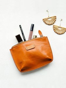 Handmade Vintage Simple Soft Tanned Cowhide Coin Purse Mini Makeup Bag Jewelry Storage Small Handbag Casual Leisure Shell Bag