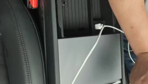 For Tesla Model 3 Y Juniper Highland Launch 2025 2026 Center Console Armrest Storage Organizer USB Type-C Charger Expansion Dock