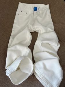 กางเกงยีนส์ทรงหลวมขาตรงสีขาวทรงหลวมสำหรับผู้หญิง กางเกงขายาวเอวสูงฤดูใบไม้ผลิและฤดูร้อน กางเกงขายาวทรงหลวมขาบาน