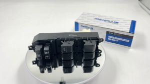 สวิทช์กระจกไฟฟ้า ด้านหน้าขวา ฝั่งคนขับ Toyota Vios Yaris ปี 2008-2013 สินค้าใหม่มือ 1 งานเทียบ #84820-06061