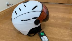 Mũ Bảo Hiểm Trượt Tuyết MOON Professional Tích Hợp Nửa Kín Dành Cho Nam & Nữ Bảo Vệ Thể Thao Mùa Đông Kèm Kính Bảo Hộ Thiết Bị Trượt Tuyết Trượt Ván Trên Tuyết