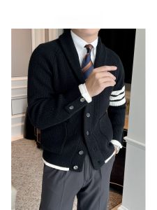 Áo Len Cardigan Dệt Kim Cổ Chữ V Màu Tương Phản Sang Trọng Phong Cách Anh Cho Nam Mùa Thu Đông Mới Về Cổ Điển Công Sở Áo Khoác Ngoài