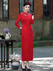Red Slim Fit Cheongsam New Chinese Style Beautiful Republic of China Mother in Law Dress Daily Wear Long Sleeve Polyester Fiber