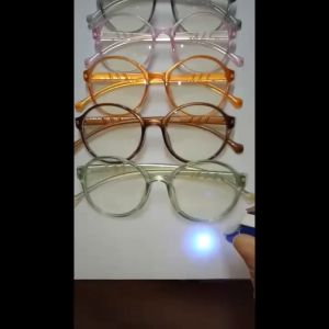 Kacamata Anak Unik Lucu Simple Lensa Netral Antiradiasi Aman Untuk Anak Bentuk Oval Frame Jelly Bening Ringan Kokoh Untuk Cewek Cowok - realpict