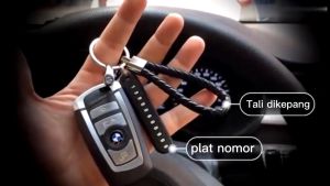 Set Gantungan Kunci Mobil Motor Tas No HP Buckle Tali Car KeyChain  Karakter Astronot Lucu Keychain