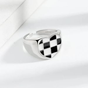 Cincin Elegan Desin Papan Catur Love (Adjustable)