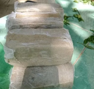 Tanah liat/tanah angir1 kg