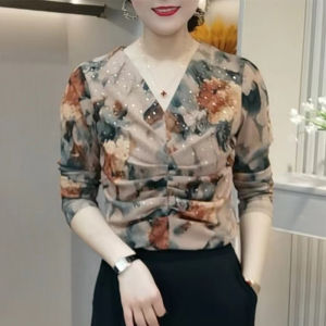 Elegant V-Neck Beaded Thin Top Womens Fashionable Versatile Slimming Print Lace Pleated Ladies Small Shirt Casual Loose Fit