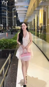 MK_Set yếm dạ hội set tiểu thư sang trọng chất Lụa hoa áo cổ yếm buộc nơ ôm body có nút bọc khoét ngực kèm chân váy ngắn phối Ren đáng yêu