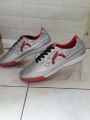 Sepatu sepak bola futsal / sepatu futsal ortus / sepatu bola futsal bagus nyaman digunakan. 