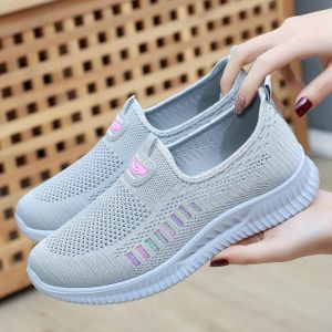 Casual Summer Mesh Shoes for Women Breathable Sports Shoes Perfect for Middle-aged and Elderly People with Cut-out Design and Flat Heel