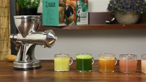 เครื่องคั้นน้ำผัก ผลไม้ แยกกาก แบบสกัดเย็น ใช้มือหมุน เครื่องคั้นน้ำผัก ผลไม้ 👍👍พร้อมส่ง👍👍