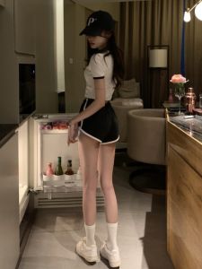 กางเกงขาสั้นสีดำสำหรับผู้หญิง กางเกงขาสั้นทรงหลวมเอวสูง ทรงหลวม ทรงหลวม กางเกงขาสั้นสำหรับเต้นรำ กางเกงขาสั้นลำลองสำหรับใส่ในบ้าน