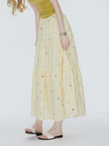 Light Yellow Embroidered Slimming High Waist Cake Skirt