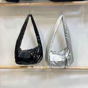 กระเป๋าสะพายไหล่ผ้าไนลอนความจุขนาดใหญ่สำหรับผู้หญิง กระเป๋าสะพายลำลอง กระเป๋าสะพายข้างแบบมีเชือกผูก กระเป๋าผู้หญิงที่ทันสมัยและเป็นมิตร