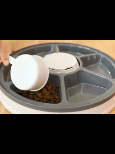 💖READY STOCK💖Automatic Pet Feeder Food Dispenser for Dogs Cats &Small Animal Features Distribution Alarms Programmed