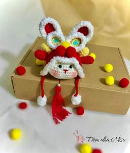 Móc khoá len bé thỏ đội mũ lân handmade