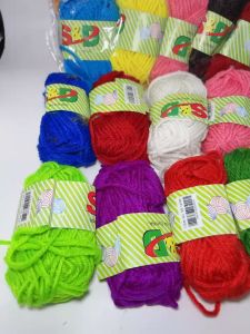 SD Hand Knitting Yarn 12pcs per pack (ass colour)