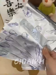 10Pcs Space Saving Stand Up Food Bags 10PCS Reusable Aluminum Foil Leakproof Freezer Bags