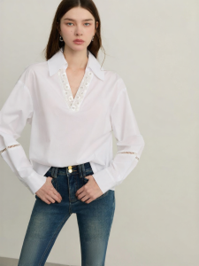 D-PLAY | Embroidery Hollow Sleeve White V-neck Shirt