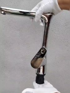 Fanski Kitchen Bathroom Faucet Polished Chrome Sink Mixer 360 Rotating Hot and Cold Tap Swivel Single Hole Kitchen Tap