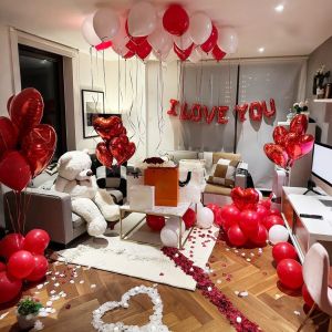 ชุดบอลลูนวันวาเลนไทน์สีแดงและสีขาว ILOVEYOU ตัวอักษรบอลลูนจําลองกลีบข้อเสนอครบรอบตกแต่งงานแต่งงาน