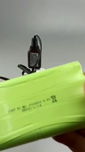 ถ่านรถบังคับ สำหรับรถที่มีสเกล 1:10 เป็นถ่านชาร์จชนิด Ni-MH 9.6V 4800 mAh. Piug KET-2P ขายพร้อมที่ชาร์จแบบ USB ตรงรุ่น