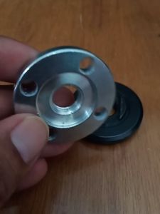 INNER-OUTER FLANGE MUR MESIN GERINDA ENKA 6 INCH MUR PENGUNCI GERINDA 6 INCH SATU SET BISA UNTUK BERBAGAI MERK