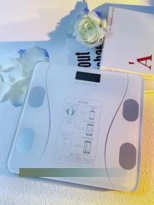 Cân Đo Mỡ Cơ Thể Thông Minh Dùng Trong Gia Đình Độ Chính Xác Cao Chất Liệu Thép Không Gỉ Điện Tử Màu Đen Có Sạc Dành Cho Người Lớn