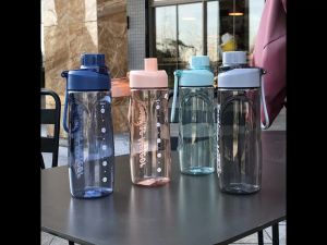 MD-C910 Botol Minum Flip Plastik BPA FREE 600ML dengan Gantungan Portable / Sport Bottle Botol Air