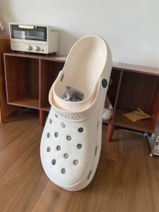 Stylish Creative Large Hole Shoes Fashion Special-Interest Doghouse Cathouse Funny Shooting Video Props Seaside Toys Summer