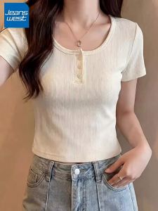 Jeanswest | Áo Thun Nữ Tay Ngắn Cổ Mở Dáng Ôm Vai Thường Màu Mơ 2026 Mới Cho Người Nhỏ Bé