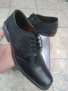 SEPATU MODEL PANTOPEL UNTUK PRIA DEWASA