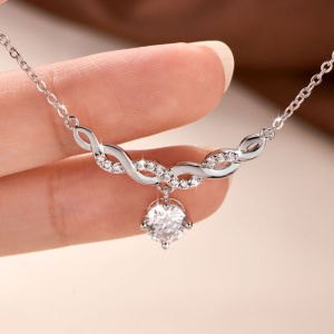 IOGOU 6.5mm 1CT D-Color Moissanite Pendant Necklace for Women Lab Imitation Diamond Infinite Love Necklace Jewelry Gift with GRA