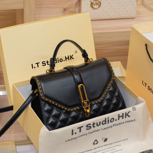 Hong Kong Genuine Leather Diamond Grid Shoulder Crossbody Bag Womens New 2025 Fashion Sensation Ultra Fire Small Bag