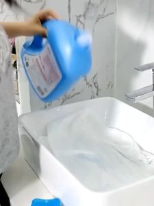 Sikat Baju Panci Dapur Serbaguna Dispenser Sabun Cair Multifungsi