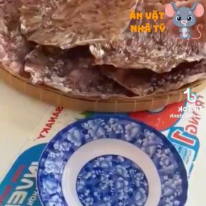 Bánh tráng mực bánh tráng đầu mực bánh tráng mực Cà Mau loại ngon vị vừa ăn - Ăn Vặt Nhà Tý