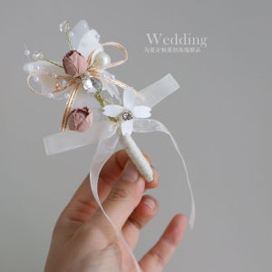 Vòng Hoa Ngực Cưới Phong Cách Hàn Quốc Tươi Mới Màu Hồng Cho Người Bạn Thân Và Người Đồng Hành Tham Dự Đám Cưới