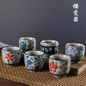 Retro Japanese Style Ceramic Tea Cup Single Cup Gongfu Tea Brewing Owner Cup Floral Underglaze Porcelain Tea Bowl for Tea Lovers